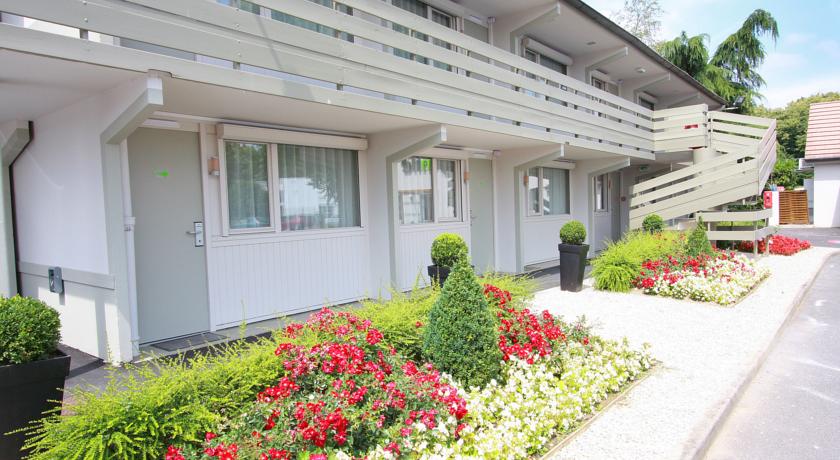 Campanile - Chantilly