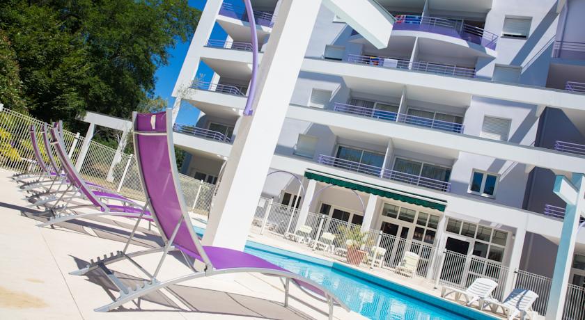 Cerise Les Jardins du Lac