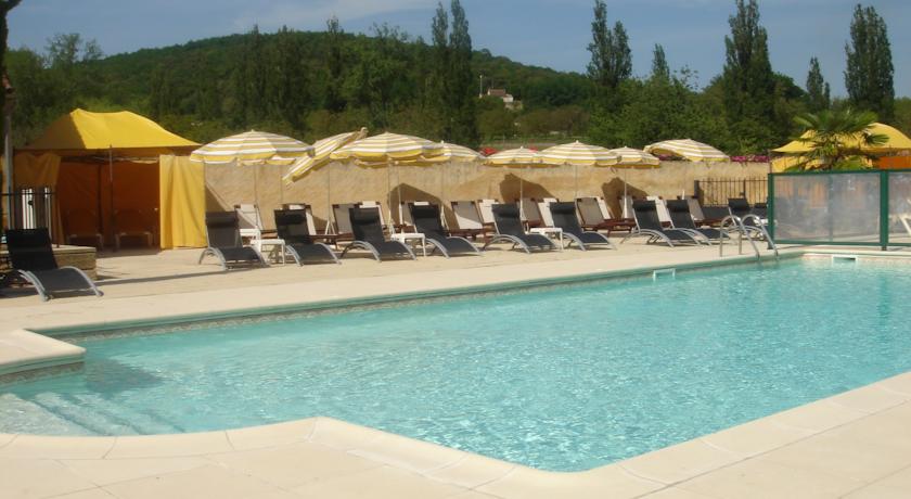 Ch^ateau de Monrecour Ch^ateaux & H^otels Collection