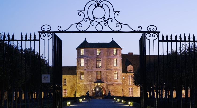 Ch^ateau de Villiers-le-Mahieu -  Ch^ateaux & H^otels Collection