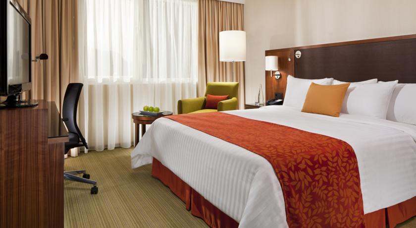 Courtyard Paris Arcueil