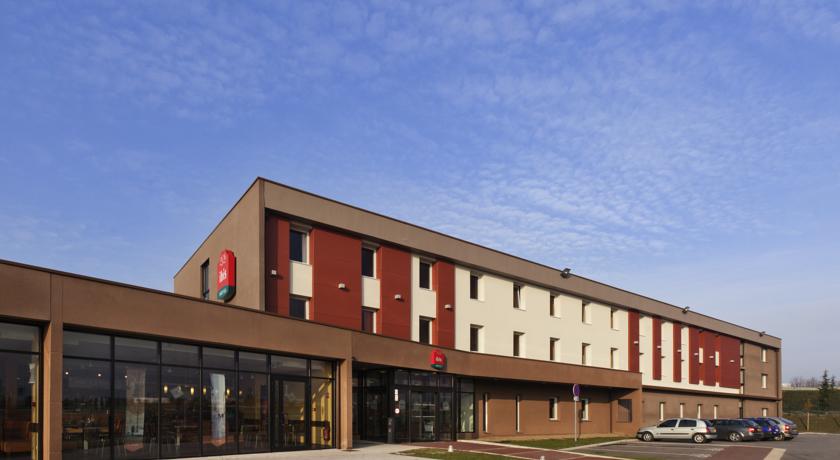 ibis Beauvais Aeroport