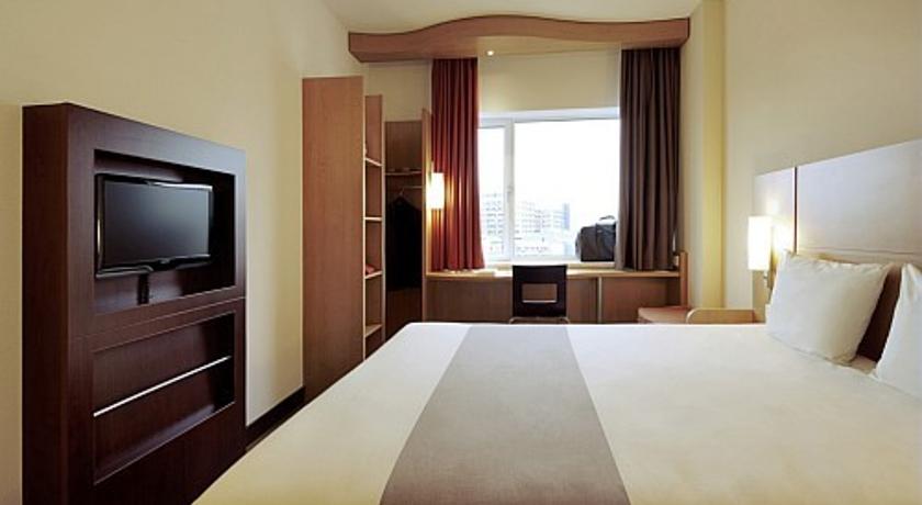 Ibis Paris Porte de Bagnolet