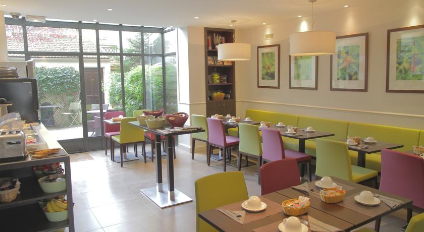 Kyriad Paris La Defense