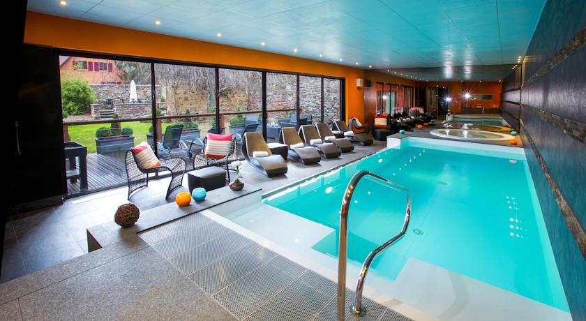 Le Chambard Ch^ateaux et H^otels Collection