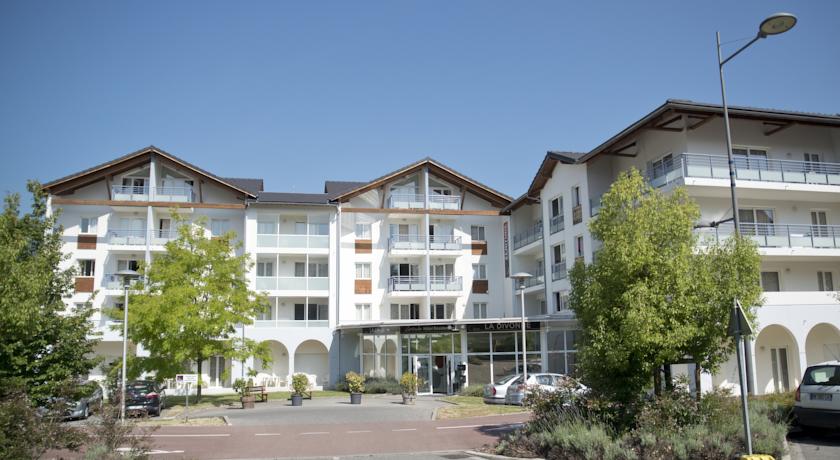 Zenitude Hotel Residences