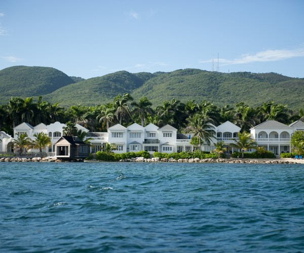 Half Moon a RockResort