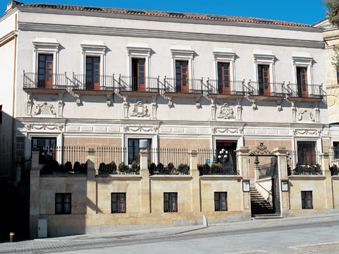 Nh Palacio De Castellanos