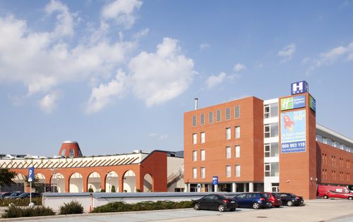 Express By Holiday Inn