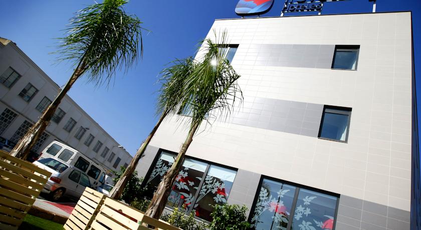 Travelodge Valencia Aeropuerto