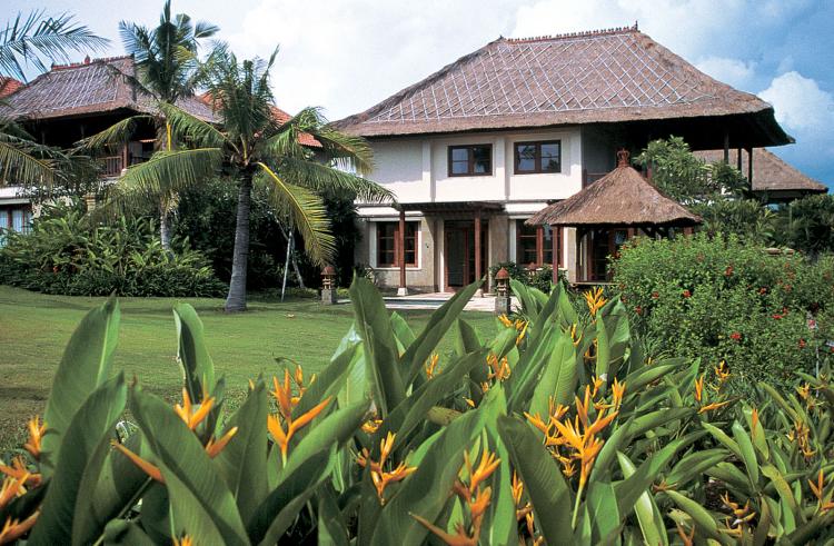 Le Meridien Nirvana Golf & SPA Resort