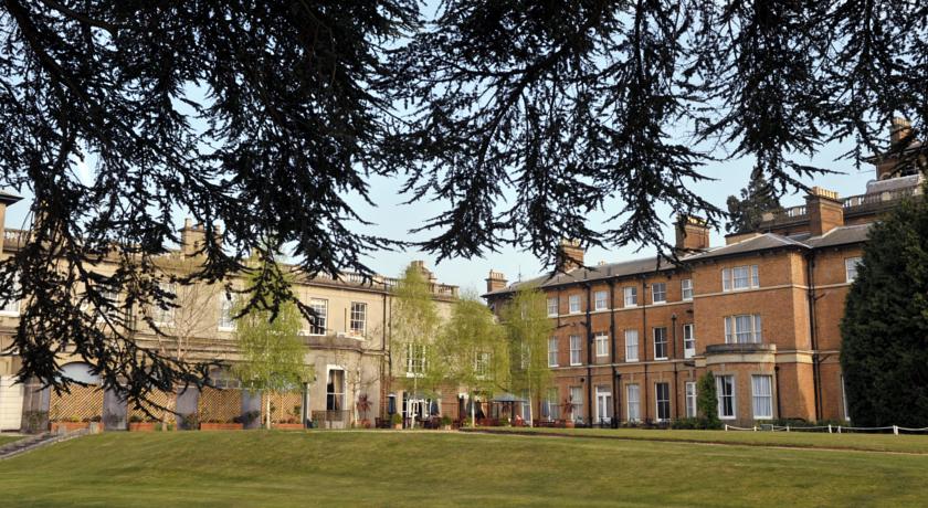 Oatlands Park