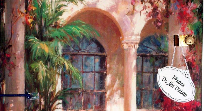 The Mirador Town House