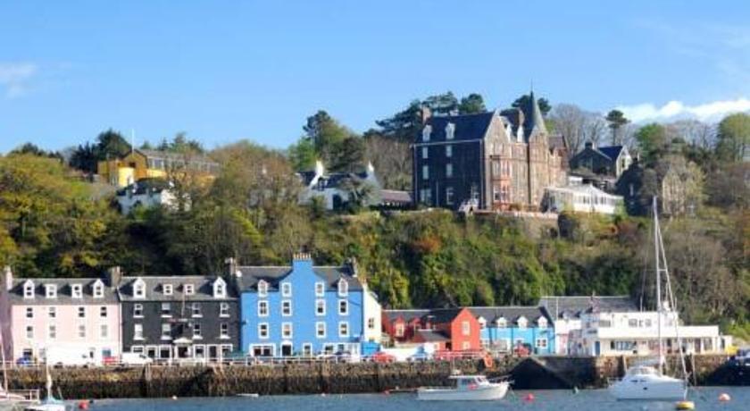 Western Isles Hotel