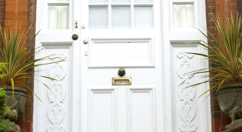 Avenue House Apartments