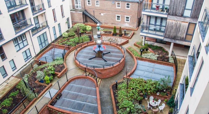 Flexi Lets At Printing House Square Guildford