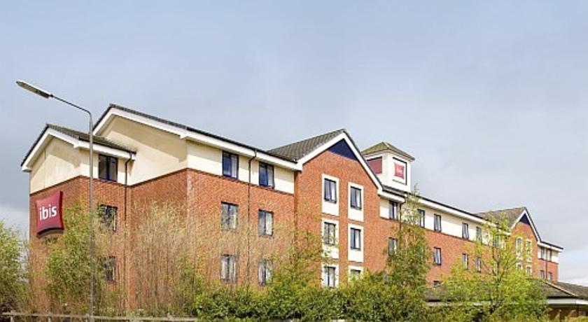 Ibis Chesterfield North