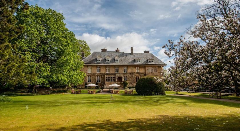 Lower Slaughter Manor