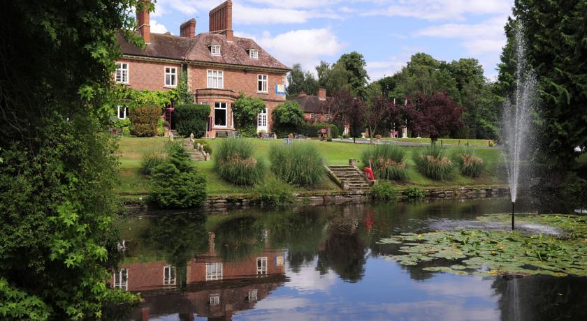 Mercure Albrighton Hall