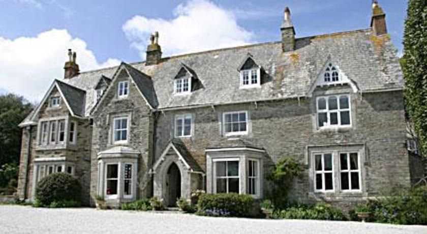 Molesworth Manor