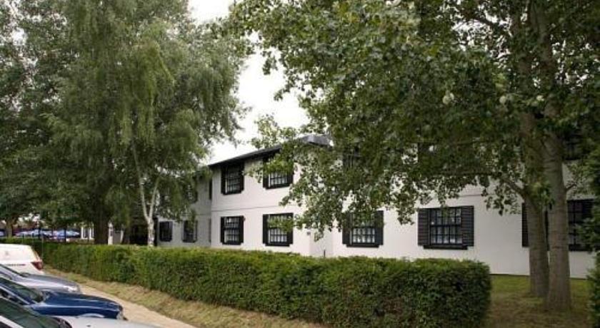 Premier Inn Cobham