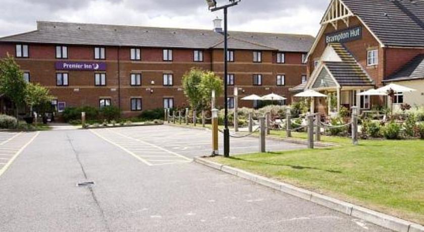 Premier Inn Huntingdon A1 A14