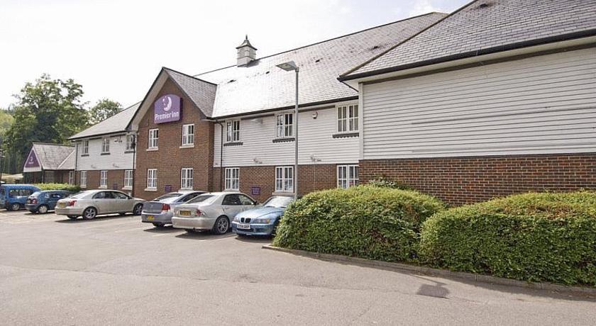 Premier Inn Maidstone Sandling