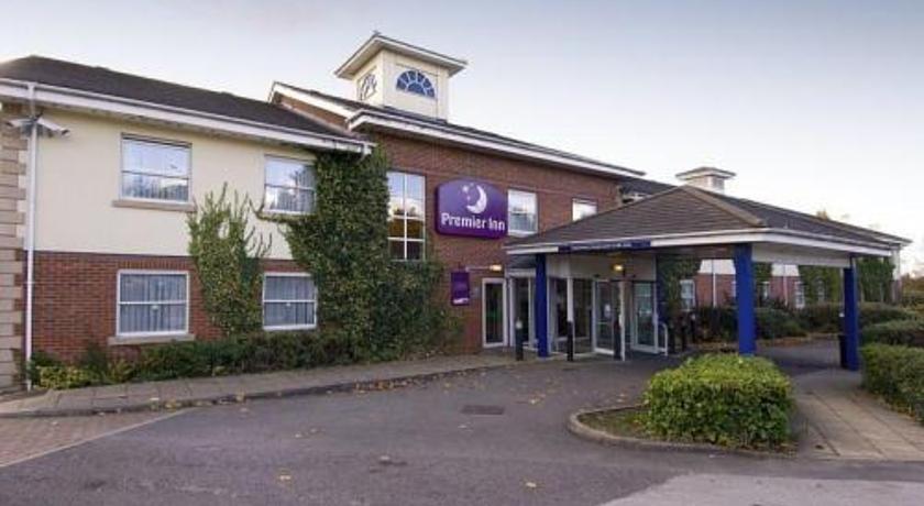 Premier Inn Rugby North
