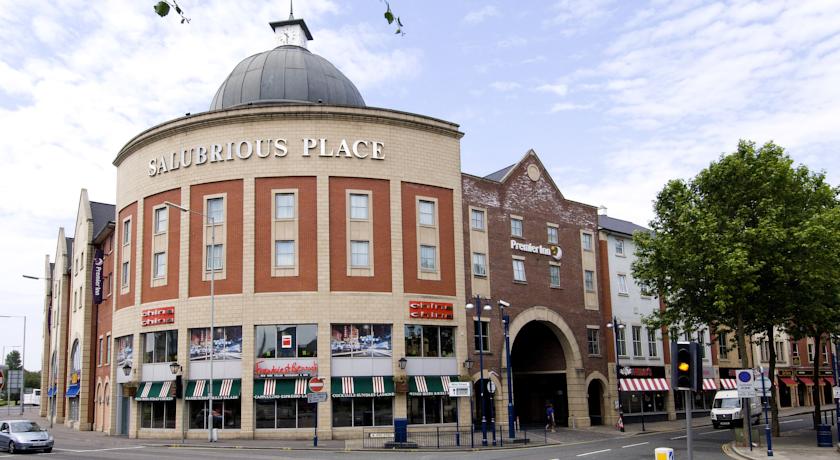 Premier Inn Swansea City Centre