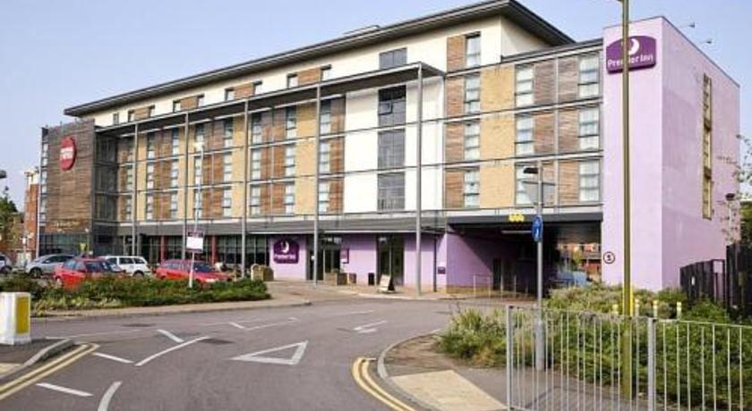 Premier Inn Watford Croxley Green