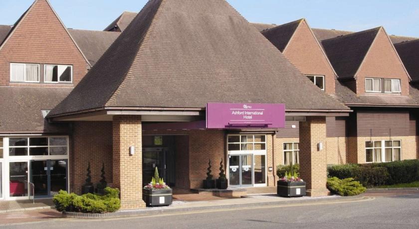 QHotel Ashford International