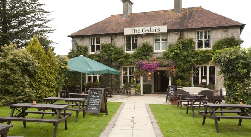 The Cedars Inn