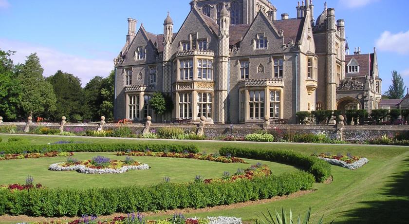 Tortworth Court Four Pillars