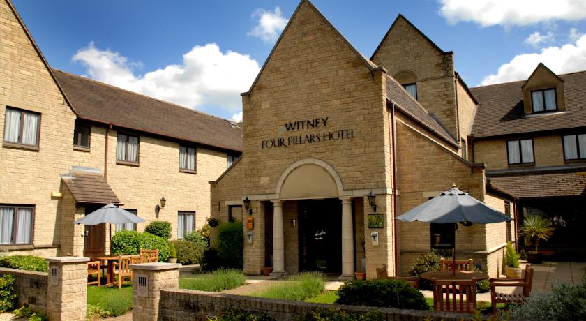 Witney Four Pillars
