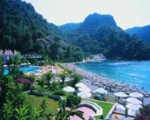 Hillside Beach Club