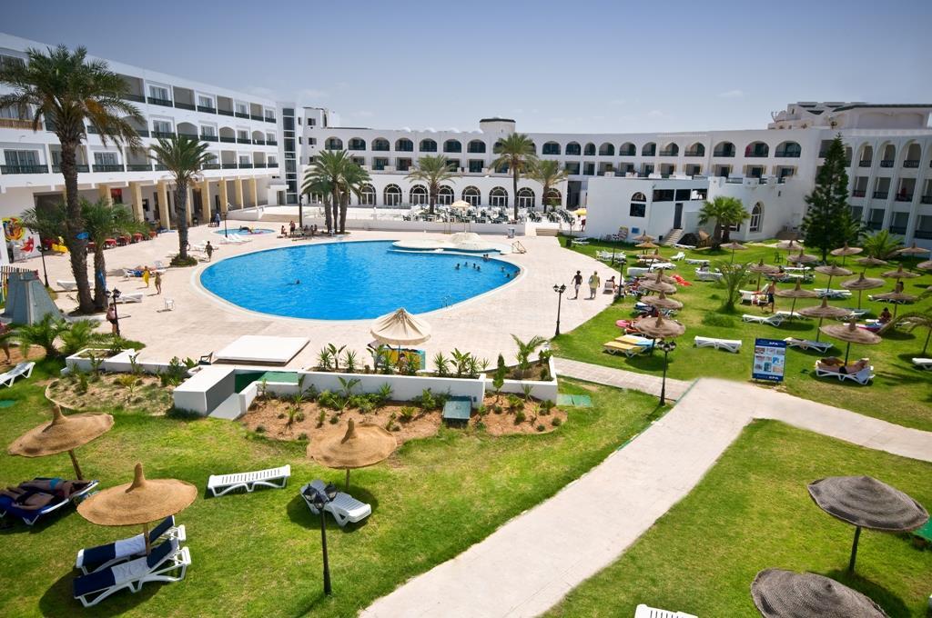 Le Soleil Bella Vista Resort 