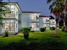 Euphoria Palm Beach Resort