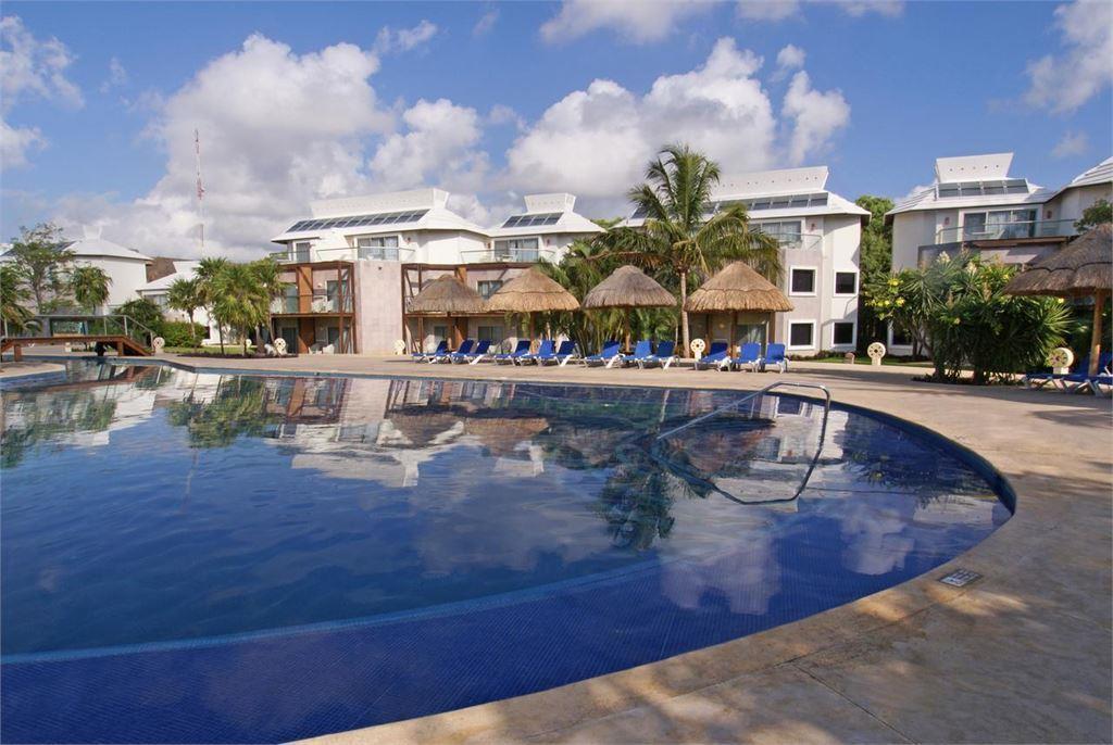 Sandos Caracol Beach Resort & Spa