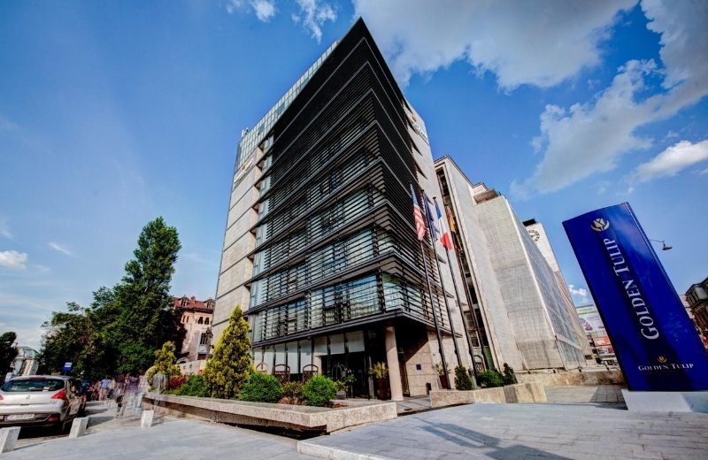 Golden Tulip Victoria