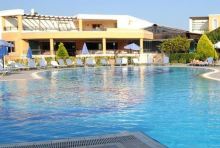 Chrispy Hotel & Village