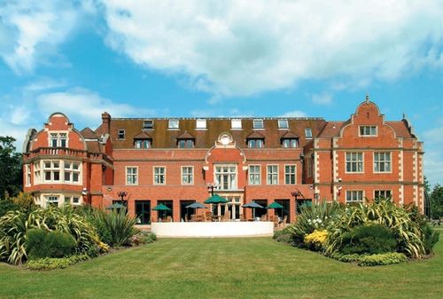 Macdonald Savill Court Hotel & Spa