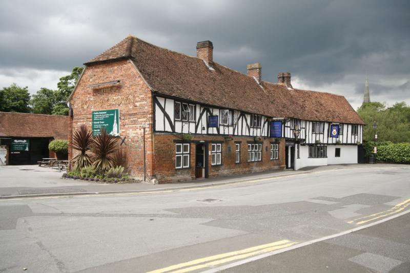 The Legacy Rose & Crown