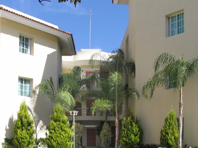 Suites Carolina Hotel