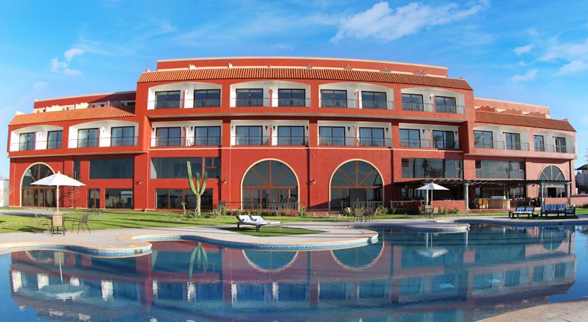 La Posada & Beach Club