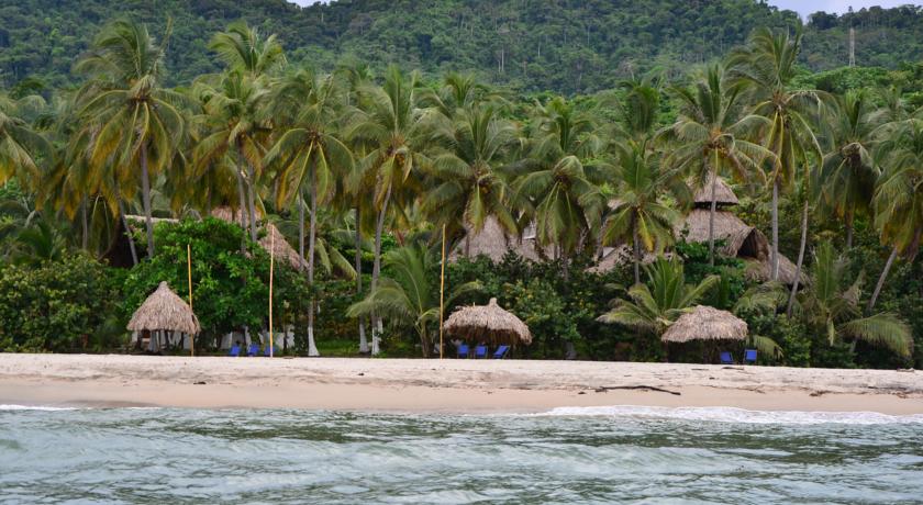 Playa La Roca Ecohotel