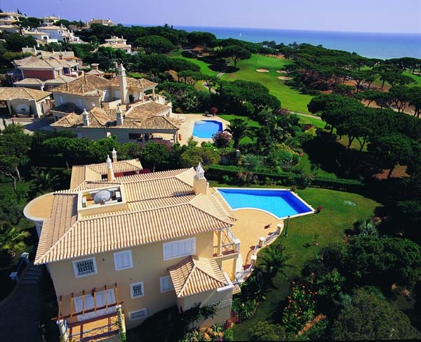 Vale De Lobo Resort