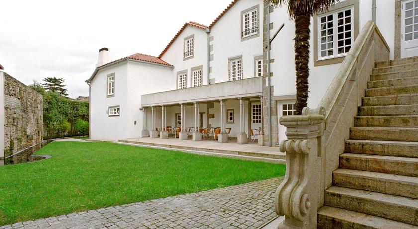 Casa Melo Alvim