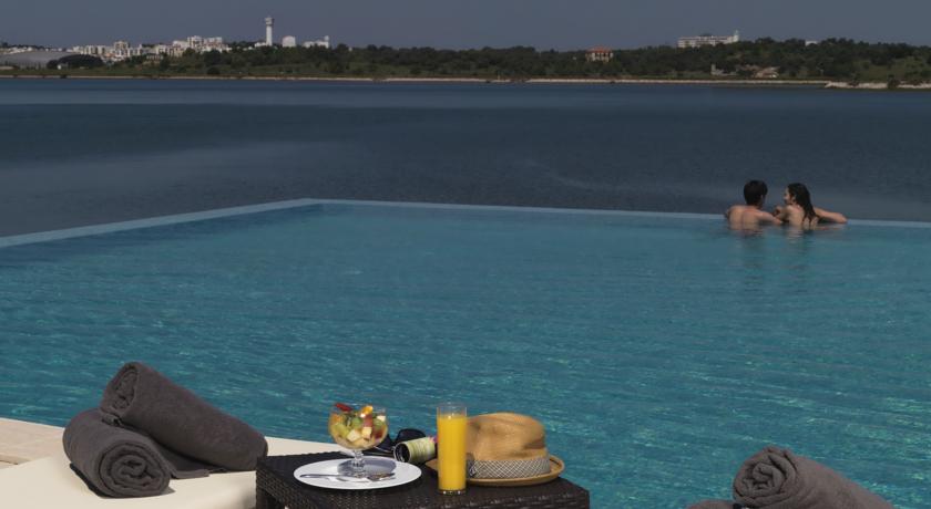 Agua Hotels  Riverside