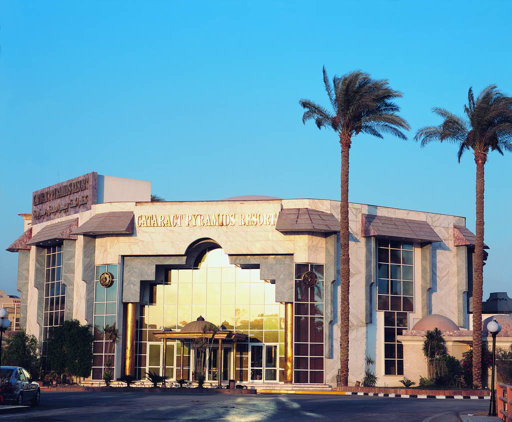 Cataract Pyramids Resort