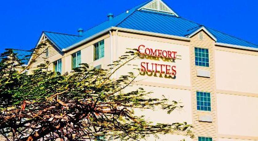 Comfort Suites Seven Mile Beach Cayman